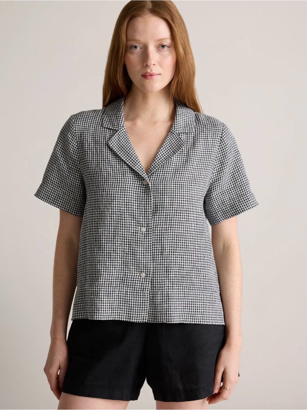 Quince mini gingham linen flax button up short sleeve top black white M